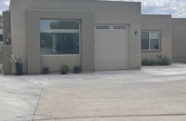 Resort Style Private Guest House in Oro Valley