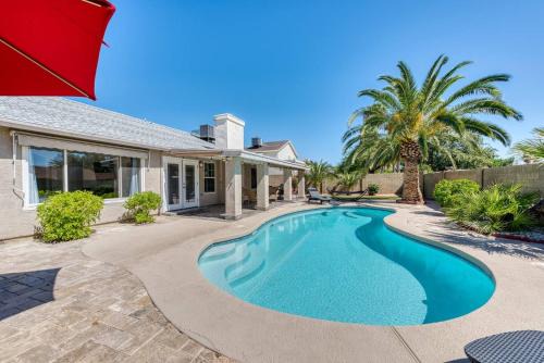 Resort Style Vacation Home Wfree Heated Pool