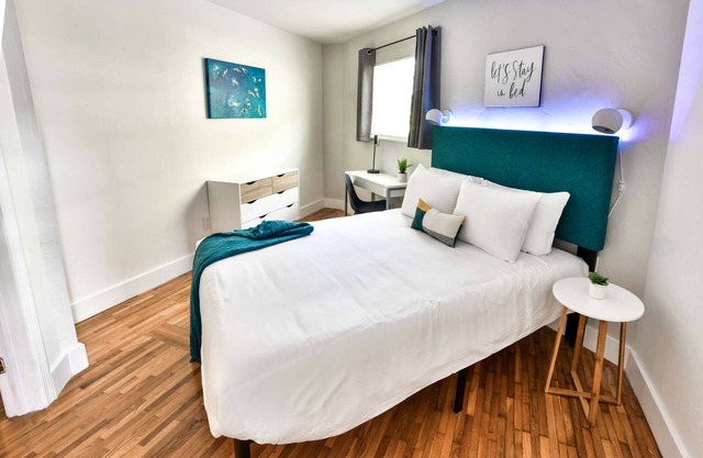 ✨Rest + EAT + SHOP | NEW ONE BEDROOM PLUS FREE PARKING