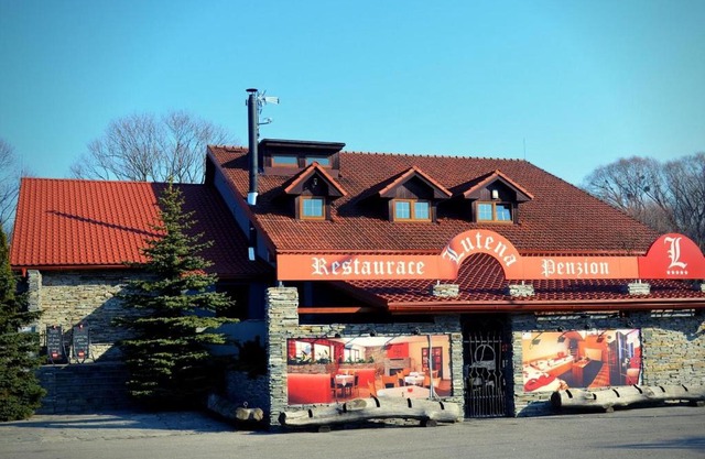 Restaurace a penzion Lutena