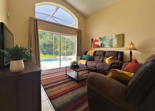 Restful 4br 3ba With Bbq, Heated Pool & Spa