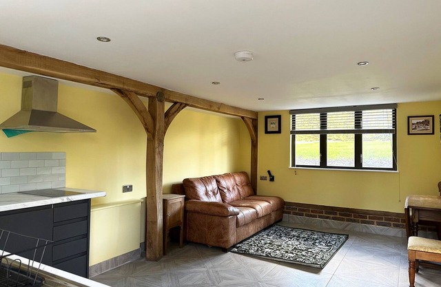 Restful Break Apartment close to Hiking Park & Chislehurst Caves - Badger