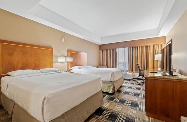 Restful Double Suite Sleeps 4 Prime Location