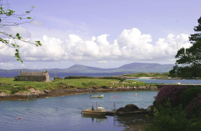 Restaurado el s. Casa de guardacostas en la costa de la hermosa Estufa de Kenmare