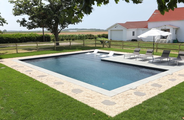 Restored Farmhouse in The Heart of Wine and Farm Country