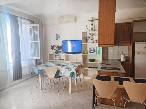 Rethymno, Atsipopoulo neighborhood, whole house for up to 6 people