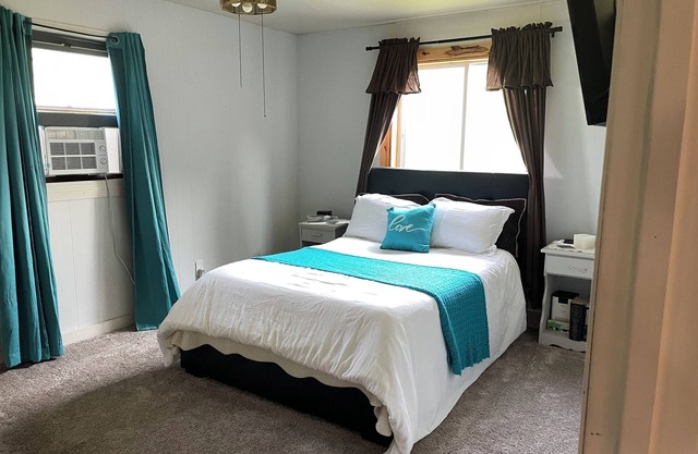 Welcome Friends and Family Monthly Rental