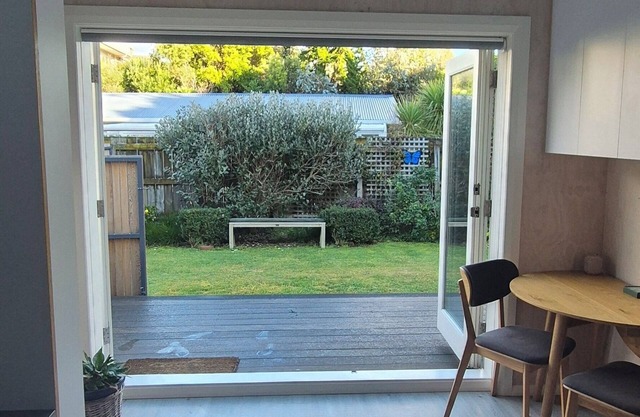 Retreat into Connection – A Couples Sanctuary by the Sea