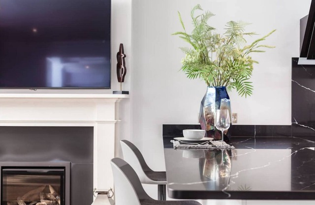 Retreat to a Stylish Flat in Chelsea