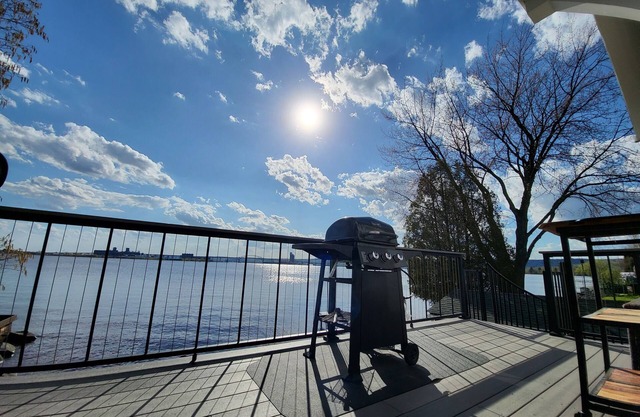 Retreat to Island Time | Park Point
