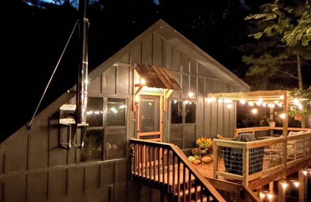 ReWild- an intentional & genuine cabin experience in the N GA Mtns. Dog friendly