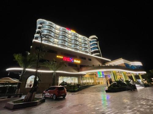 Rex Hotel - by BAY LUXURY