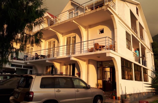 Rezo's House
