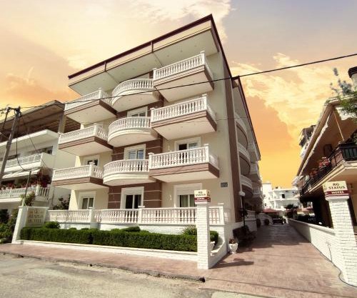 Rg Status Hotel
