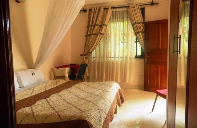 Rhino Motel Mbarara