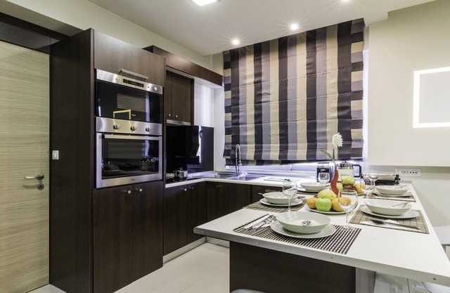 Rhodes Central Suite