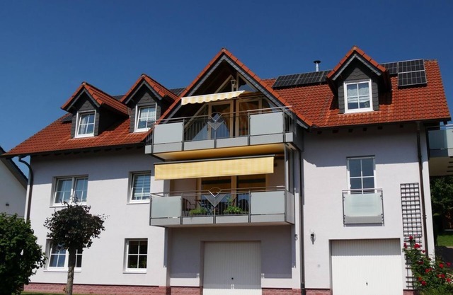 Rhöner Bergblick vacation apartment - vacation apartment with two balconies