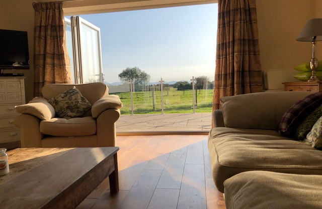 Rhos Y Foel Cottage