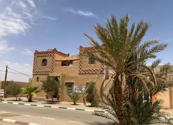 Riad Aicha & Camel Trekking