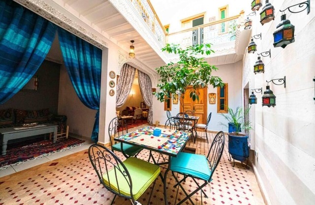 Riad Kiyanjana