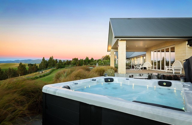 Ribbonwood Country House