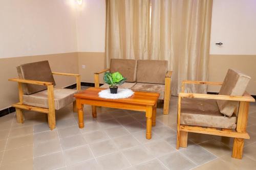 Richard's Road Homestay