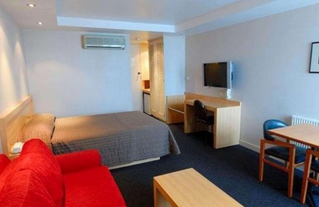 Richmond Henty Hotel
