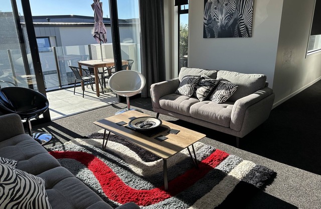 Richmond Luxury Apartment