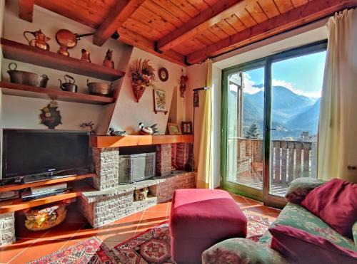 Rifugio Di Luce con 3 Camere, Garage e fermata Skibus - a 3 minuti dalle piste