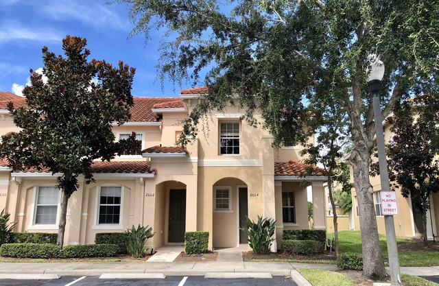 Derecha Izquierda Derecha a Disney # 2 - (3 vueltas a Disney) - Nuevo listado a partir de septiembre '18