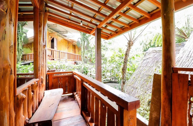 Rimbono Homestay
