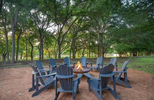 Rio Ranchito, Hot tub, River front, Fire Pit!