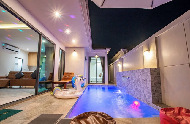 Rising Pool Villa Bang Saray