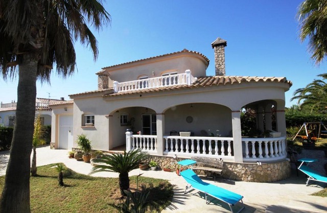 Riumar "Mariposa", 300m to beach, private pool, On-Site-Service, dog beach