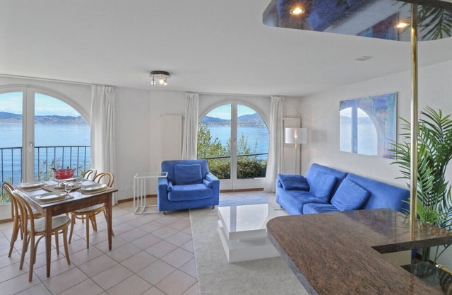 Rivage 37 - Splendid accommodation overlooking the lake