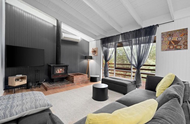 Rivendell - A Charming Mountain Retreat