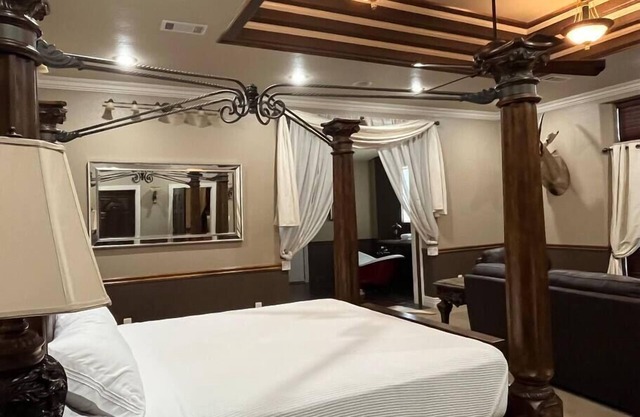 River Chase Luxury Suite