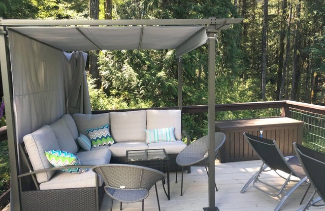 Oasis frente al río, con playa privada para nadar, ideal para familias y grupos