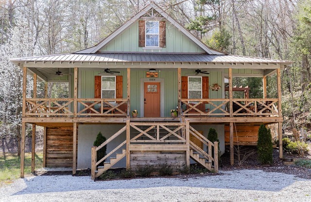 Mountain Cabin on Tallulah River