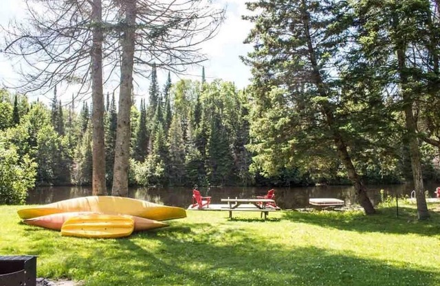 River Haven Retreat - Tres Habitaciones Casa Rural, Capacidad 8