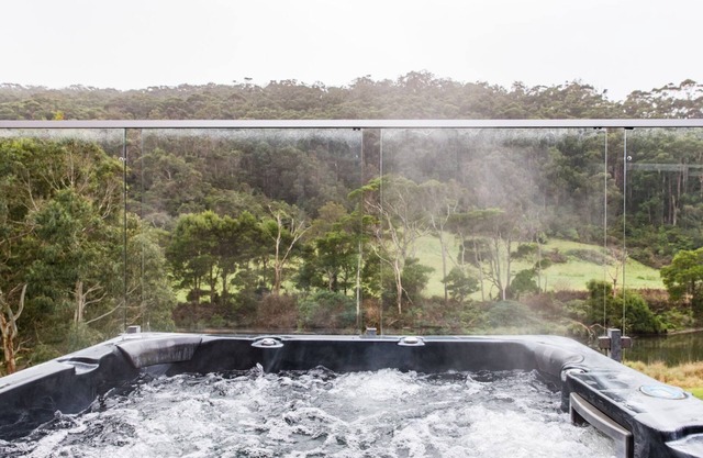 River House - idyllic riverside and beach location