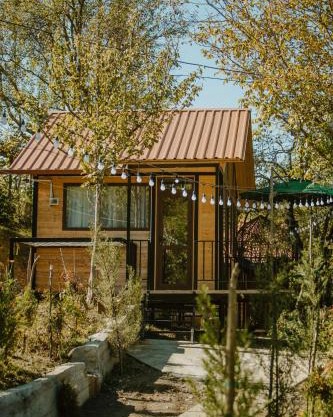 River Land Cottages