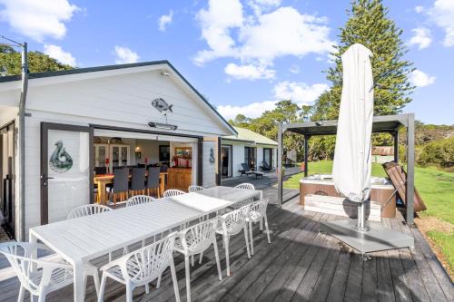 River Palms Retreat - Paihia Holiday Home