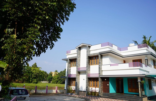 River Point Luxury Inn