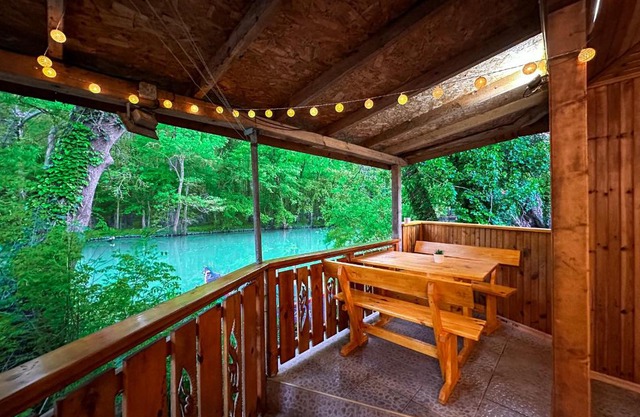 “River Romance” Villa