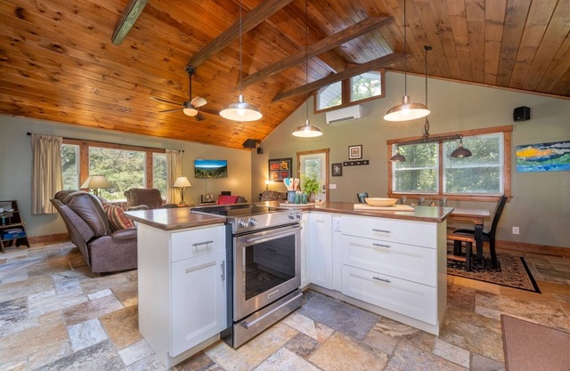 River`s Edge Near DuPont | 3 Bed, 2 Bath