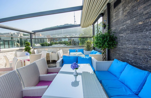 River Side Hotel