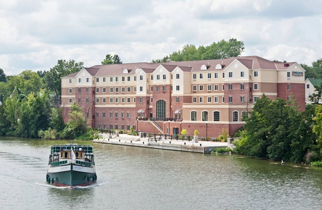 River View Suite near University of Rochester