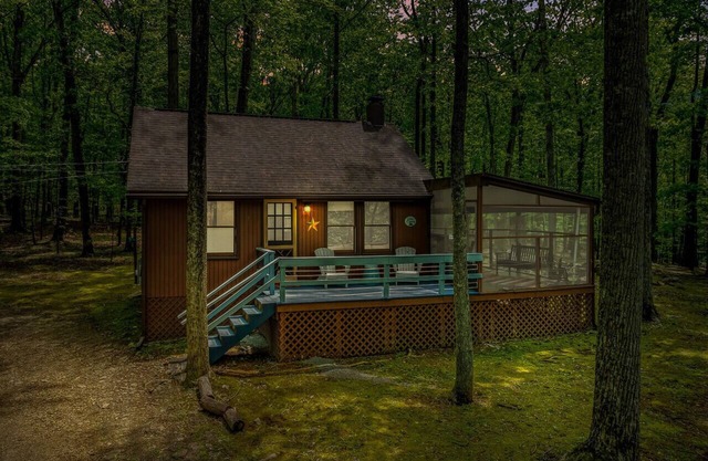 River Walk Cottage - Hot Tub | Pets | Fire Pit | Grill |River Access