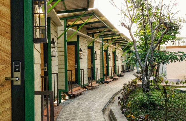 River Walk Urban Camping House